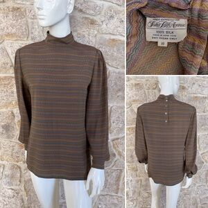 Beautiful Vintage 1980s 1990s Saks Fifth Avenue Silk Blouse with Back Button M/L